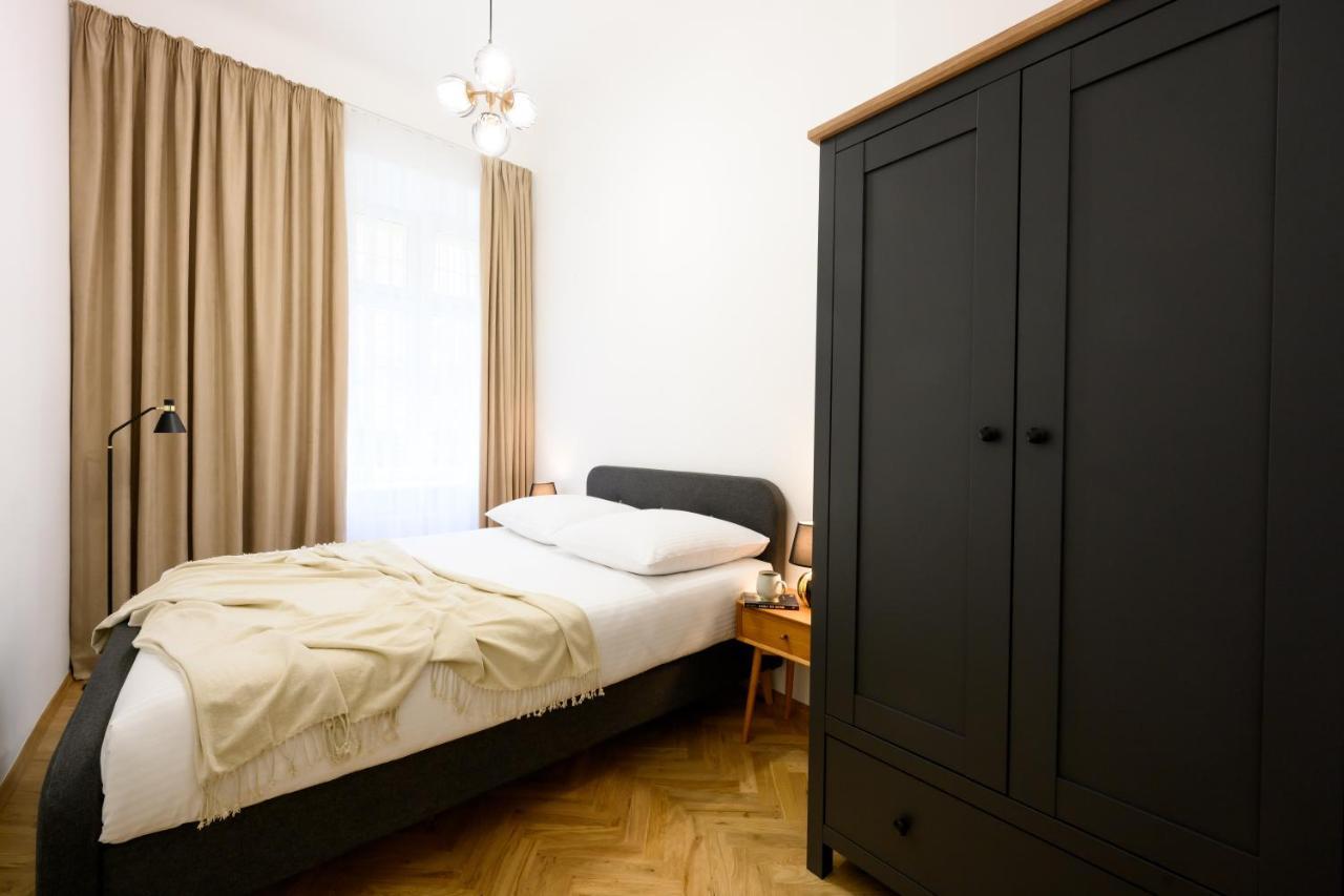 Native Apartments Dietla 71 Krakow Bagian luar foto